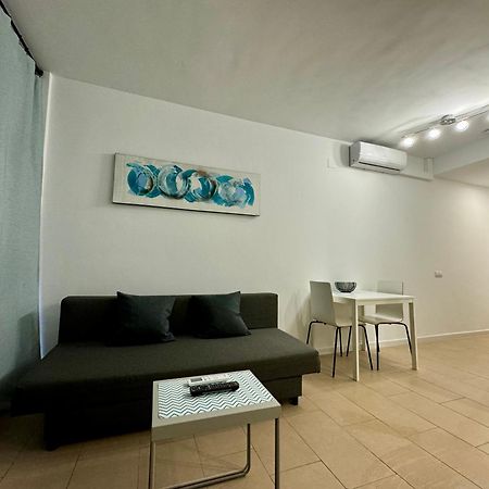 Moderno Apartamento Con Parking,Tarrassa, Barcelona Terrassa Esterno foto
