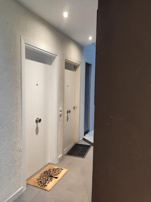 Moderno Apartamento Con Parking,Tarrassa, Barcelona Terrassa Esterno foto